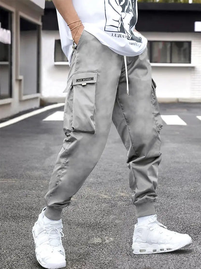 These cargo pants are perfect for daily wear and work, loose, durable, with extra-large pockets.